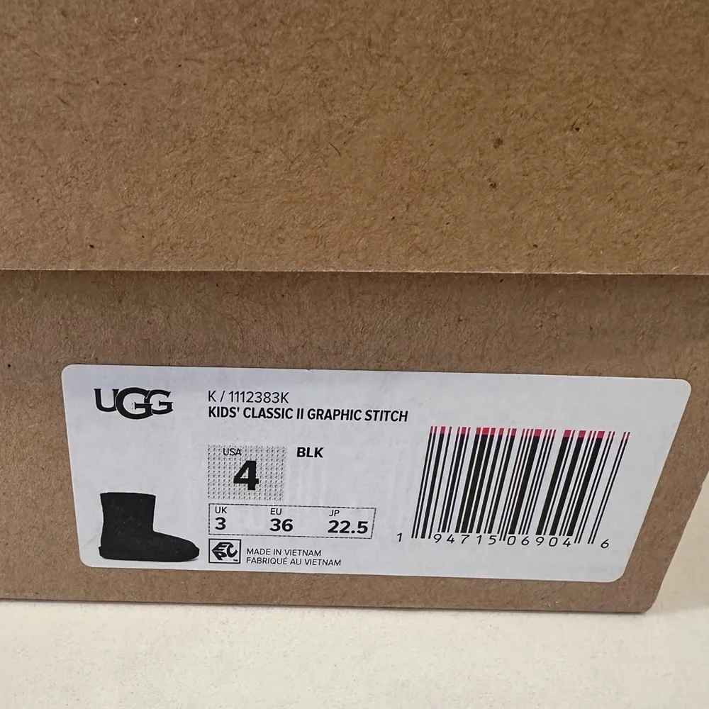 UGG Kids' Classic II Graphic Stitch Boots Black and Rainbow Girls Size 4 NEW
